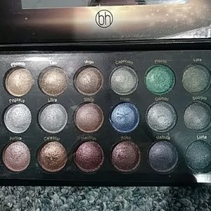 Super nova bh cosmetics